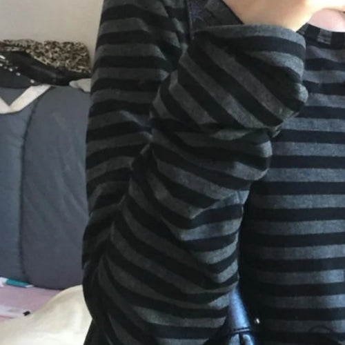 Load image into Gallery viewer, Stripe Grunge T-shirt Women Harajuku Vintage Punk Skull Print Tops Casual Y2k Aesthetic Streetwear Loose Gothic Bandage Tshirts
