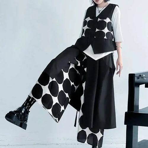 Load image into Gallery viewer, Big Size Black Dot Vest Wide Leg Pants Two Piece Suit New V-Neck Sleeveless Women Fashion Tide Spring Autumn 2025 1DJ1039
