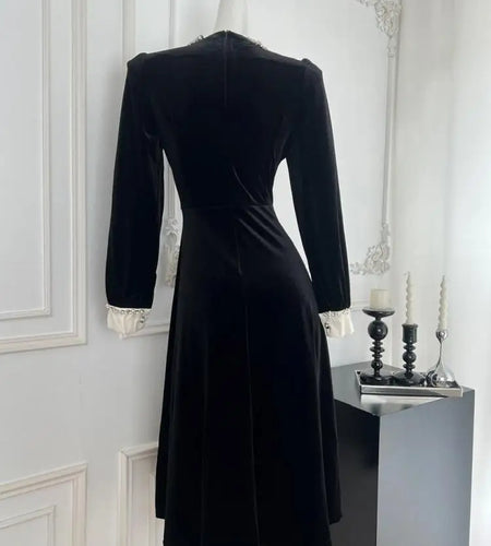 Fashion Women New Black Velvet Diamond Bow Long Sleeve Festival Pleated Dress Vintage Elegant Birthday Party Dress Autumn Winter
