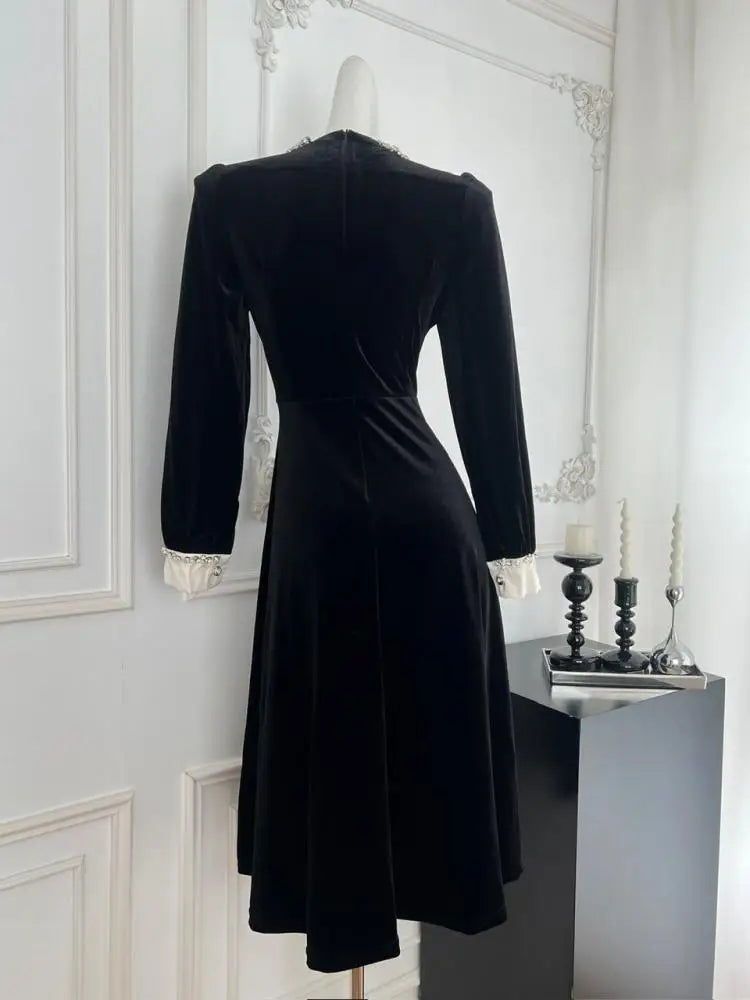 Fashion Women New Black Velvet Diamond Bow Long Sleeve Festival Pleated Dress Vintage Elegant Birthday Party Dress Autumn Winter