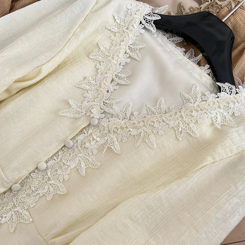 Load image into Gallery viewer, French New Ladies Slim Beige Patchwork Lace Single Breasted Short Blouse Tops Spring Brown Elegant V-neck Long Sleeve Shirt Chic
