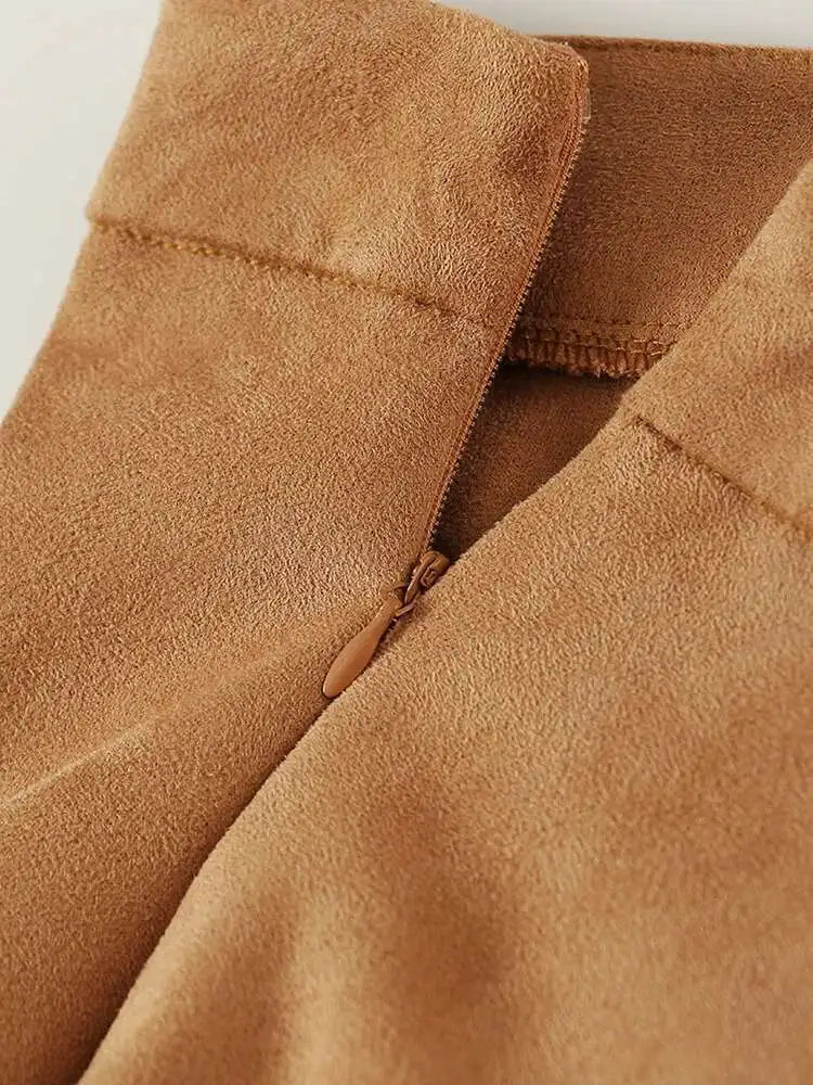 High Waist Khaki Tassels Irregular Long Elehgant Half-body Skirt Women Fashion Tide New Spring Autumn 2025 1DE8926