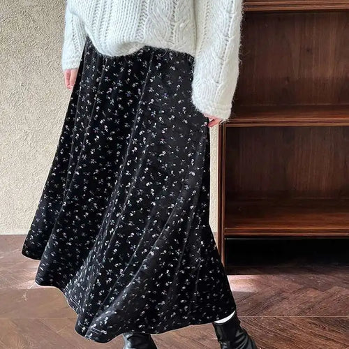 Load image into Gallery viewer, High Elastic Waist Black Pattern Printed Velvet A-line Half-body Skirt Women Fashion Tide New Spring Autumn 2025 1DH8929
