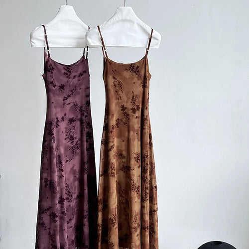 Load image into Gallery viewer, Women Brown Printed Vintage Long Spaghetti Strap Dress New Round Neck Sleeveless Fashion Tide Spring Summer 2025 1DJ0289
