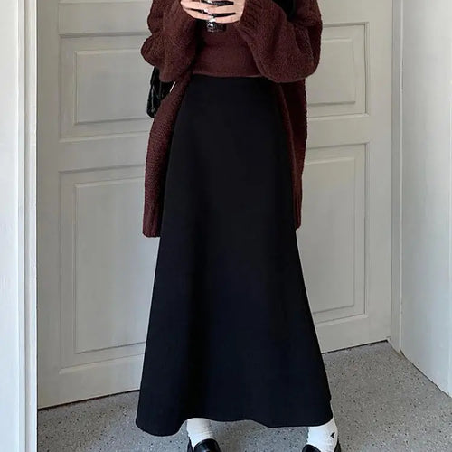 Load image into Gallery viewer, Korean Chic Women's Black Temperament Vacation Knitted Long Skirt Autumn Winter Brown High Waist Skirts Fashion Simplicity Trend
