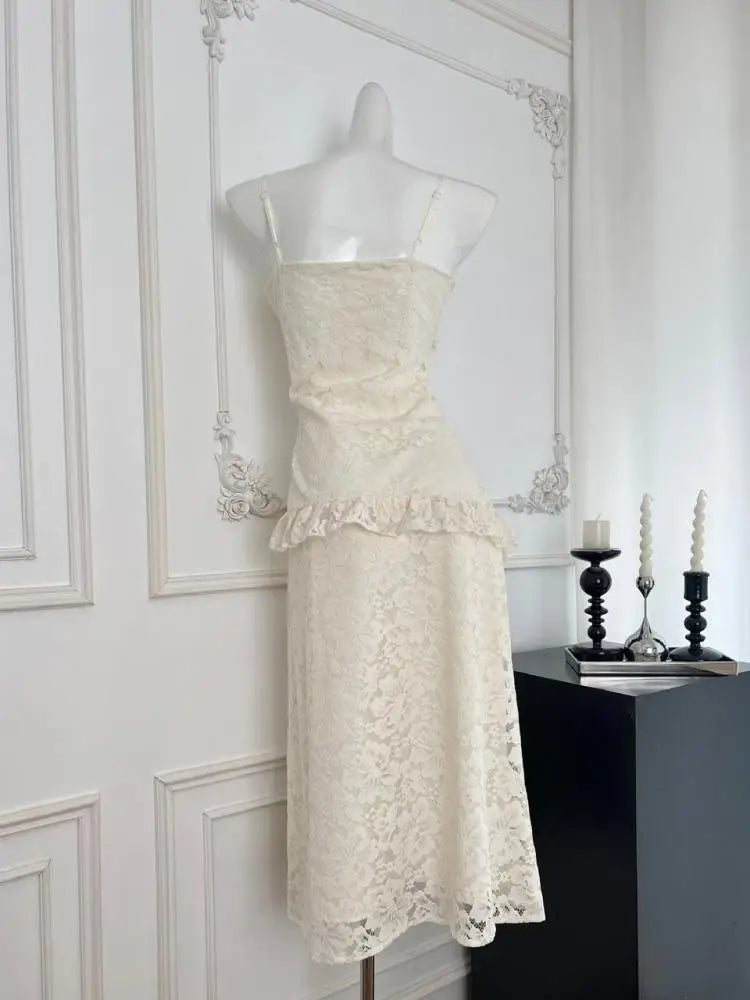 Summer 2024 French Vintage Beige Lace Sleeveless Elegant Spaghetti Strap Long Dress Women Backless Ruffles Party Evening Dresses