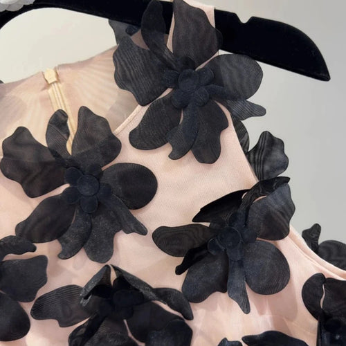 Load image into Gallery viewer, Hit Color Spliced Appliques Slimming Vests For Women O Neck Sleeveless Tunic Temperament Vest Female Fashion New
