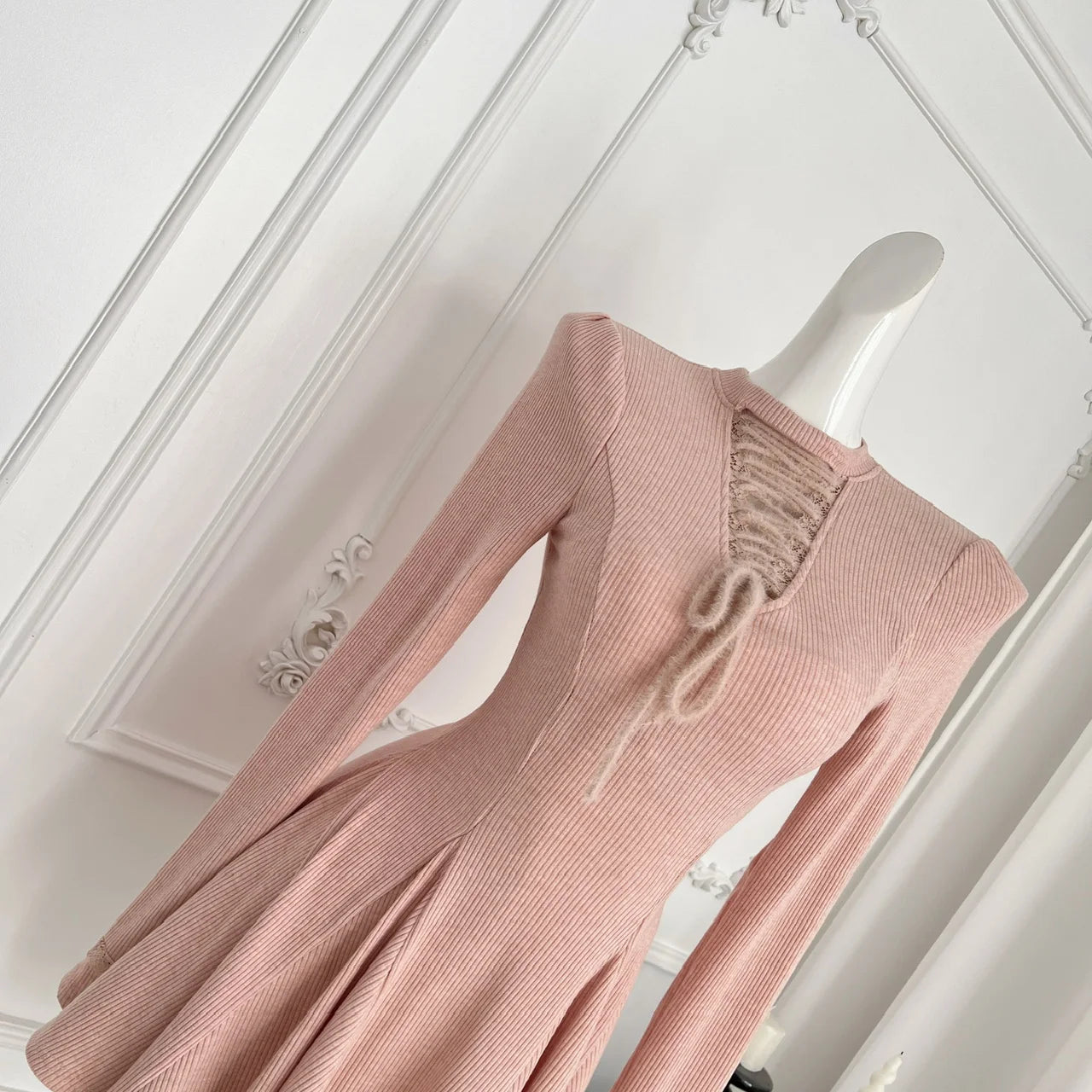 Autumn Winter Women Sweet Pink Lace-up Round Neck Long Sleeved Pleated Short Dress 2024 Sexy Elegant High Waist Mini Knit Dress