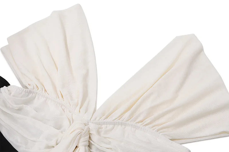 Elegant Strapless Backless Sexy Mini Dress For Women Red Off-shoulder Long Flare Sleeve Pleated Club Party Dress 2024