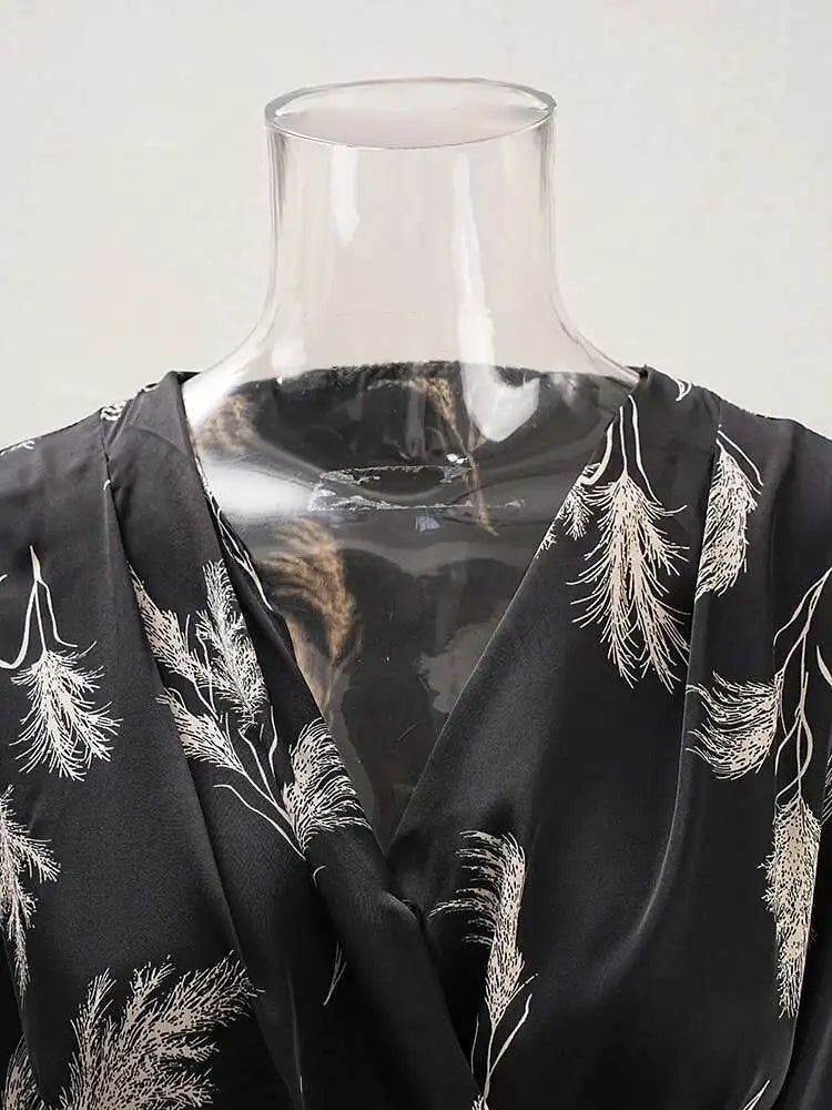 Women Beige Striped Printed Belted Elegant Midi Dress New V-Neck Sleeveless Fashion Tide Spring Summer 2025 CPG1504