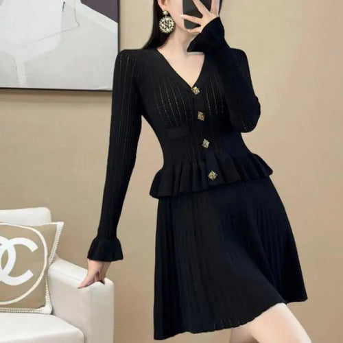 Load image into Gallery viewer, French Retro Women Black White V Neck Elegant Slim Long Sleeved Ruffles Dress Spring Single Breasted Office Knitted Short Dress
