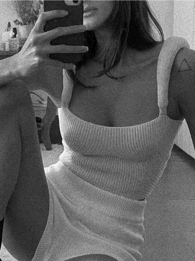 Backless Knit Sweater Crop Tops For Women Vest Fashion Spaghetti Strap Sleeveless Knitted Tank Tops Ladies Camis Tops