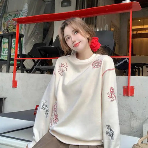 Load image into Gallery viewer, Autumn Winter New Beige Letter Embroidery Velvet Sweatshirt Thick Women French Vintage Loose Long Sleeved Vacation Pullover Tops
