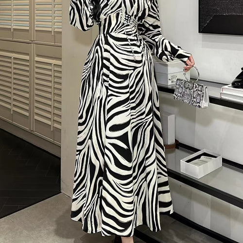 Load image into Gallery viewer, Hit Color Spliced Striped Fashion Dresses for Women V Neck Long Sleeves Tunic Patchwork Bead Elegant Dress Female
