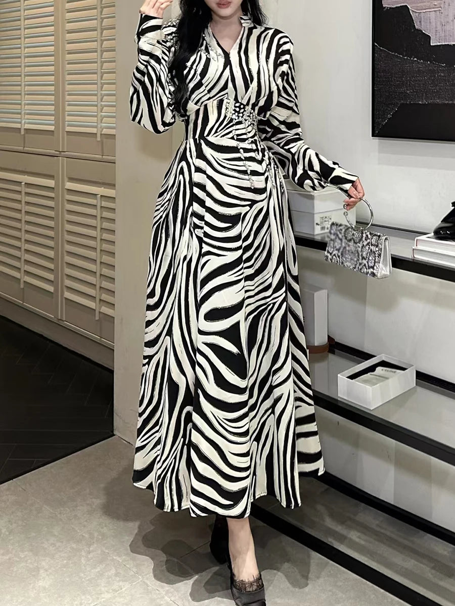 Hit Color Spliced Striped Fashion Dresses for Women V Neck Long Sleeves Tunic Patchwork Bead Elegant Dress Female