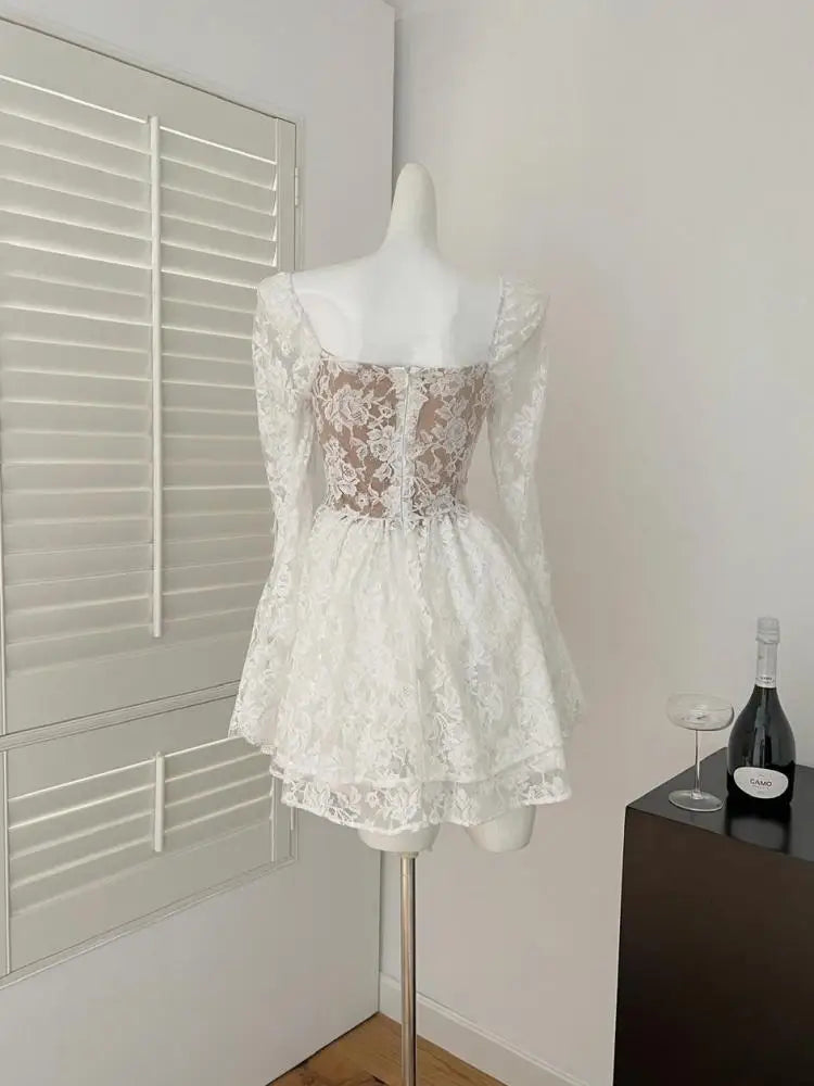 French Vintage Women's White Lace Elegant Backless Pleated Short Dress 2025 Spring Long Sleeves Slim Birthday Party Dress Trendy