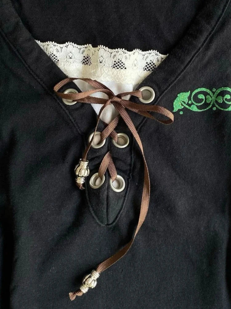 Vintage Fake Two Piece Black T-shirt Womens Harajuku Lace Patchwork Bandage Tops Streetwear Grunge Slim Fit VSummer Shirts Femme