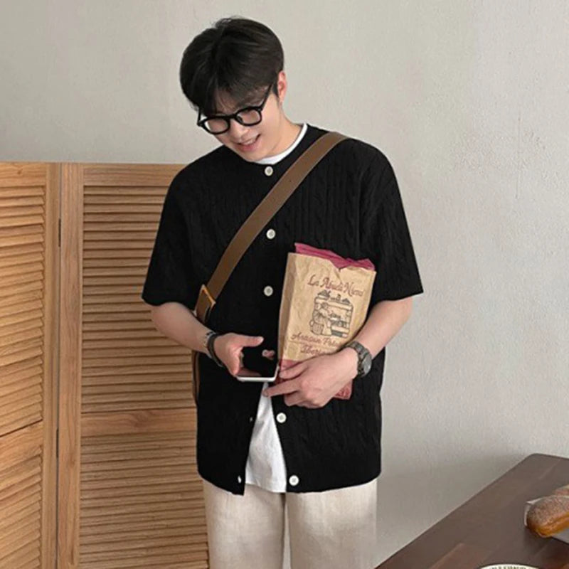 Korean Style Men's Cardigan Casual Knitted Round Neck Tops Short Sleeve Single Brteasted Solid Color Loose  Sweater 9C6496