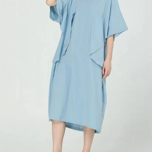 Load image into Gallery viewer, Women Blue Pleated Irregular Big Size Midi Dress New Round Neck Short Sleeve Fashion Tide Spring Summer 2025 1DJ1230
