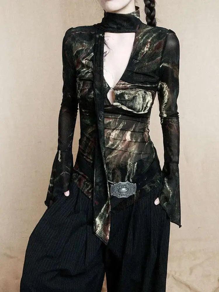 Women Geen Mesh Printed Slim Irregular Slim T-shirt New V-Neck Long Flare Sleeve Fashion Tide Spring Autumn 2025 1DH9372