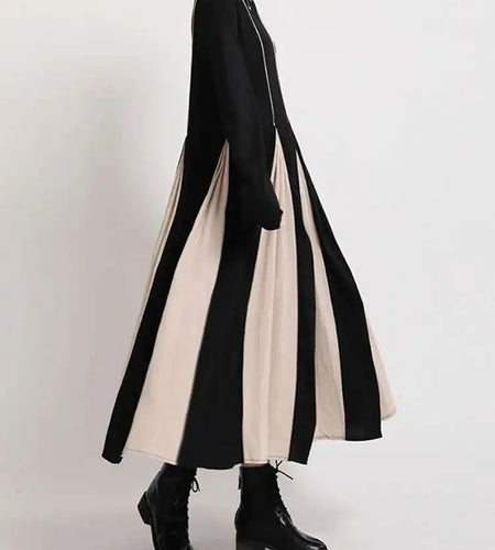 Women Black White Contrast Color Long Dress New Turtleneck Long Sleeve Loose Fit Fashion Tide Autumn Winter 2025  1DD2153