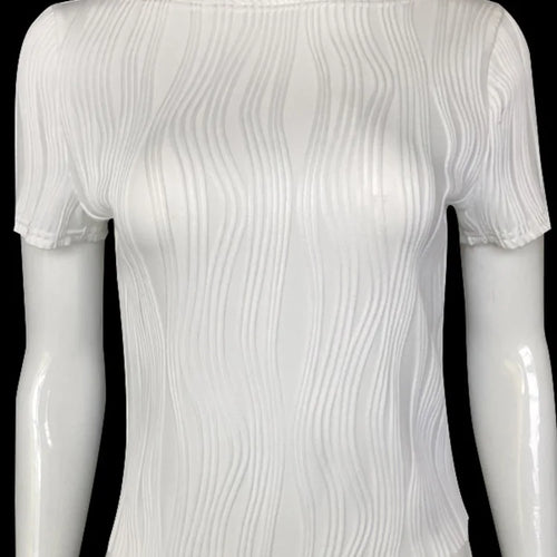 Load image into Gallery viewer, Women Harajuku Crop Tops Summer y2k Clothes 2025 Vintage Slim Short Sleeve Open Back Textured T-Shirts Streetwear 90s
