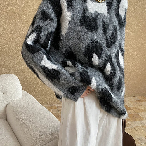 Load image into Gallery viewer, Gray Leopard Big Size Knitting Sweater Round Neck Long Sleeve Women Pullovers New Fashion Tide Spring Autumn 2025 1DH7968
