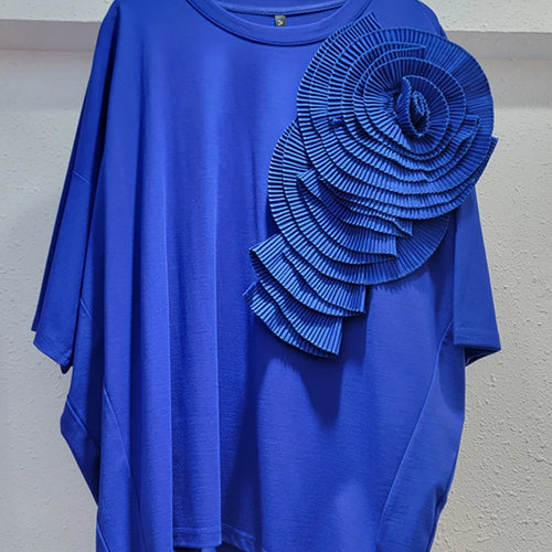 Load image into Gallery viewer, Women Rose Red Three-dimensional Flower Big Size T-shirt New Round Neck Short Sleeve Fashion Spring Summer 2025 1DH9985
