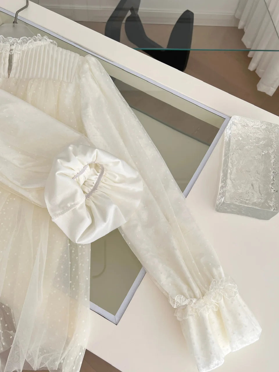 French Women Beige Dot Lace Festival Pleated Shirt Chic Round Neck Long Sleeve Ladies Versatile Princess Tops Spring Autumn 2025