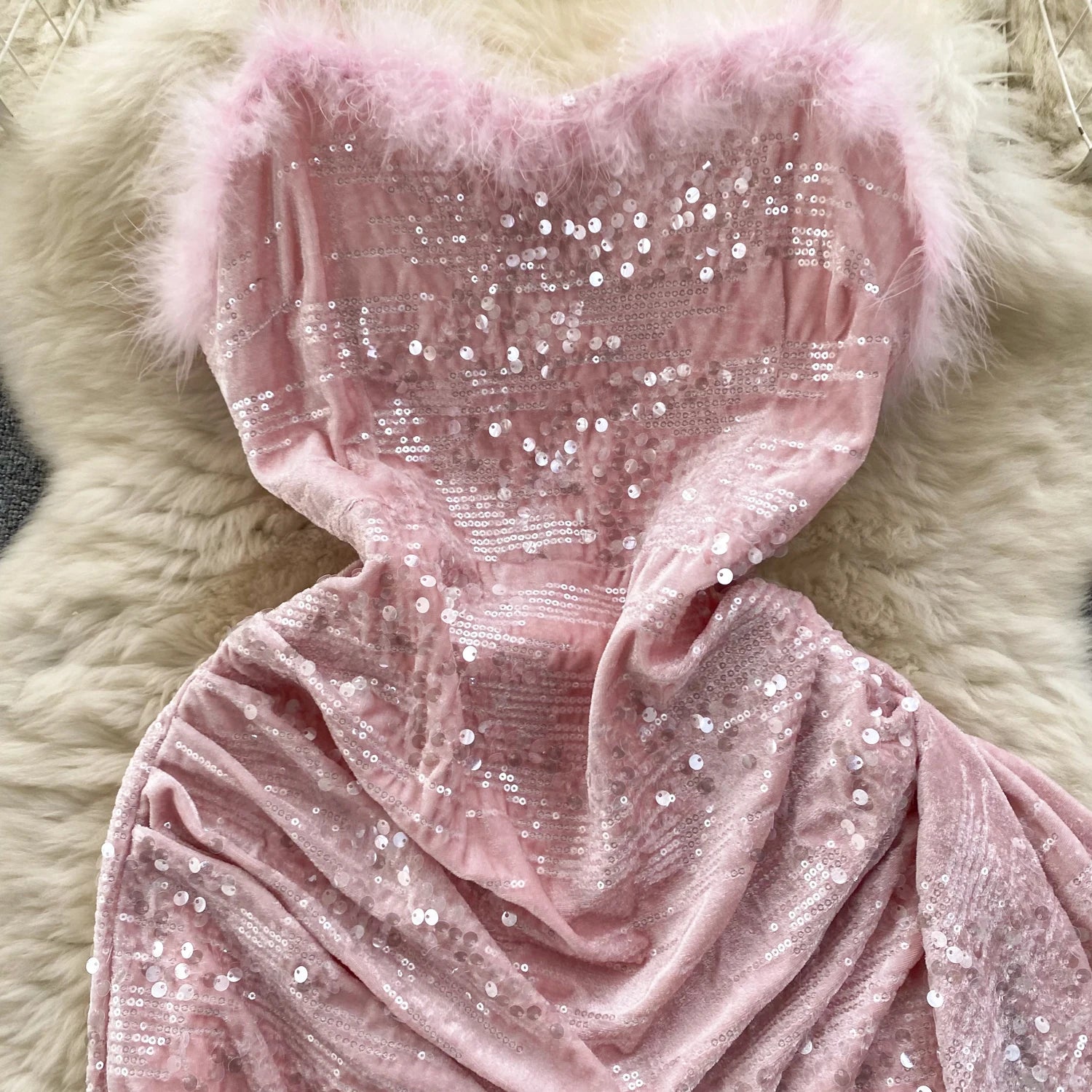 Beige Sexy Club Sequins Furry Slip Dress Black Off Shoulder Backless Fashion Women Slim Autumn Birthday Party Pink Mini Dresses