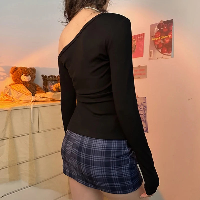 Skew Neck With Rivet Skinny T-shirt Women‘s Black Long Sleeve Side Drawstring Design Top Tees Female Daily Streetwear