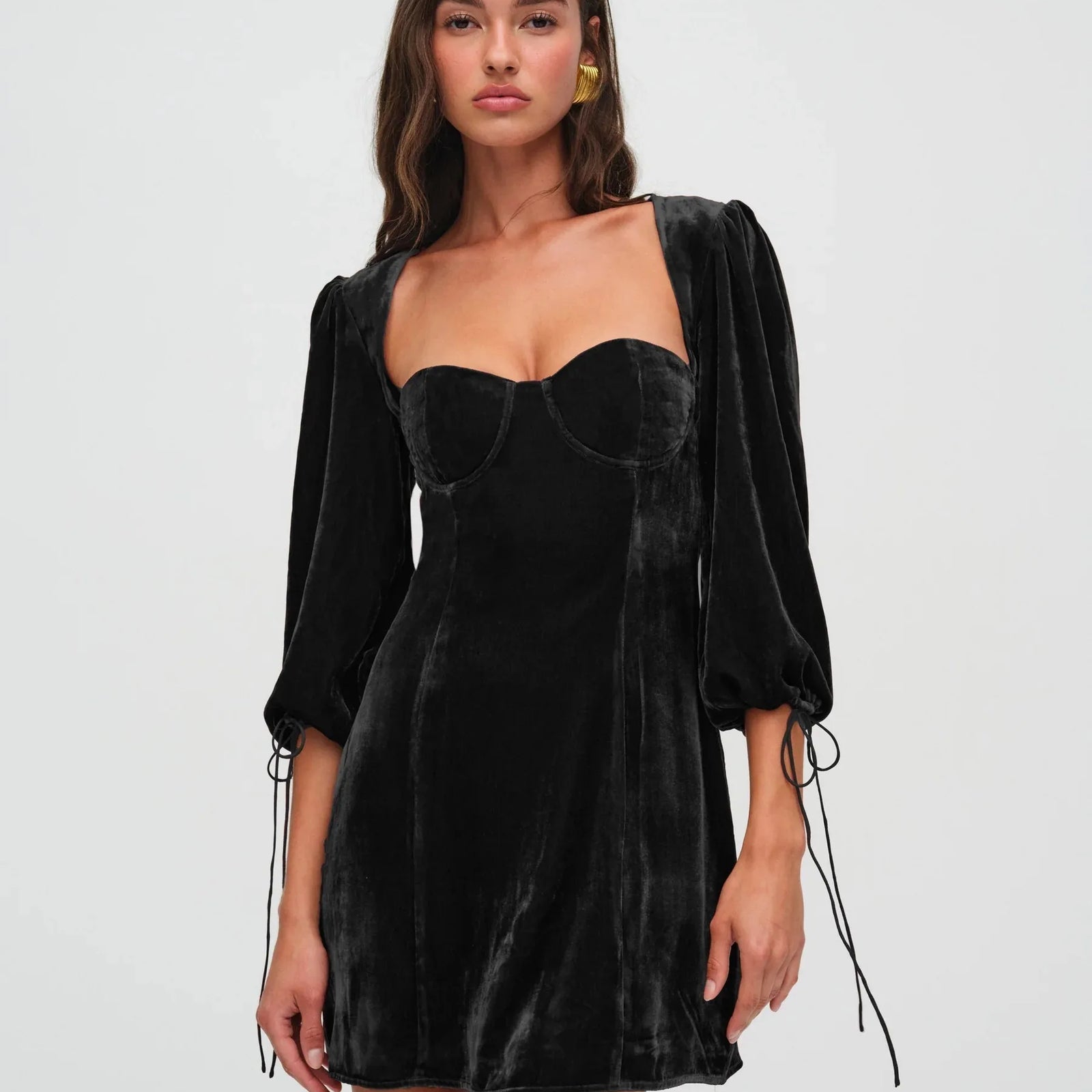 Elegant Long Sleeved Velvet Hollow Out Dress Women Sexy Backless Party Evening Dress Autumn/Winter 2025 New Slim Vestido