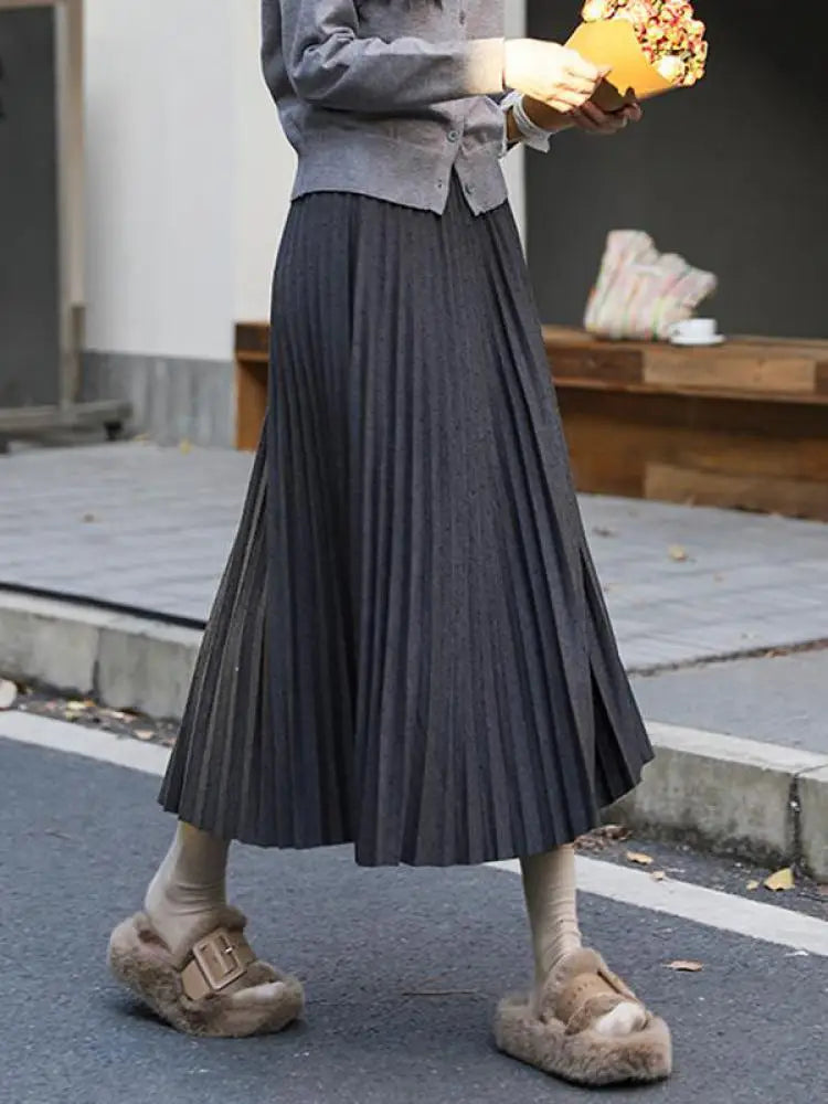 Autumn Winter French Vintage Solid Versatile A-line Long Skirts Women's 2024 Elegant High Waist Office Lady Pleated Skirt Simple