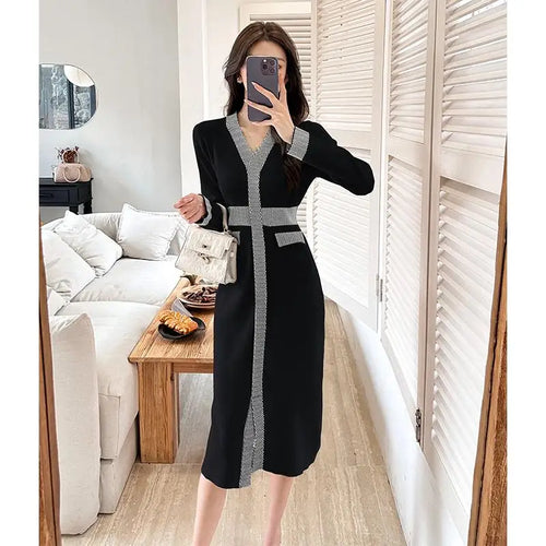 Load image into Gallery viewer, Autumn Winter French Patchwork Long Sleeves Festival Knitted Dresses Women's Elegant V Neck High Waist Wrap Hip Dress Streetwear
