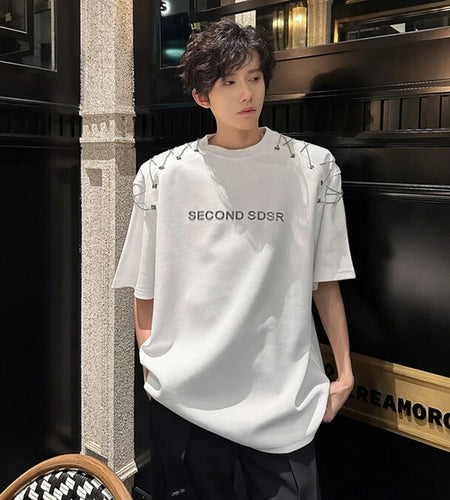 Men's Short Sleeve T-shirts New Summer Metal Chain Design Pad Shoulder Trendy Letter Print Fashion Style Male Top 9W1663