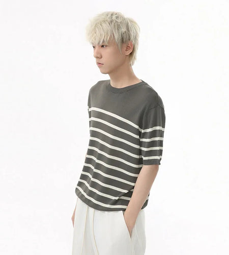 Summer Men's T-shirts Short Sleeve New Korean Striped Contrast Color Pullover Round Neck Casual Simple Male T-shirt 9W1601