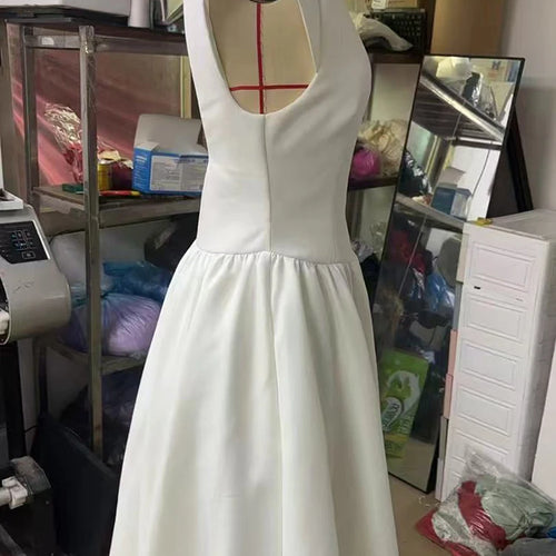 Load image into Gallery viewer, White Backless A-line Sexy Maxi Dress For Women Gown Solid Hollow Out Sleeveless High Waist Club Pleated Dress Elegant
