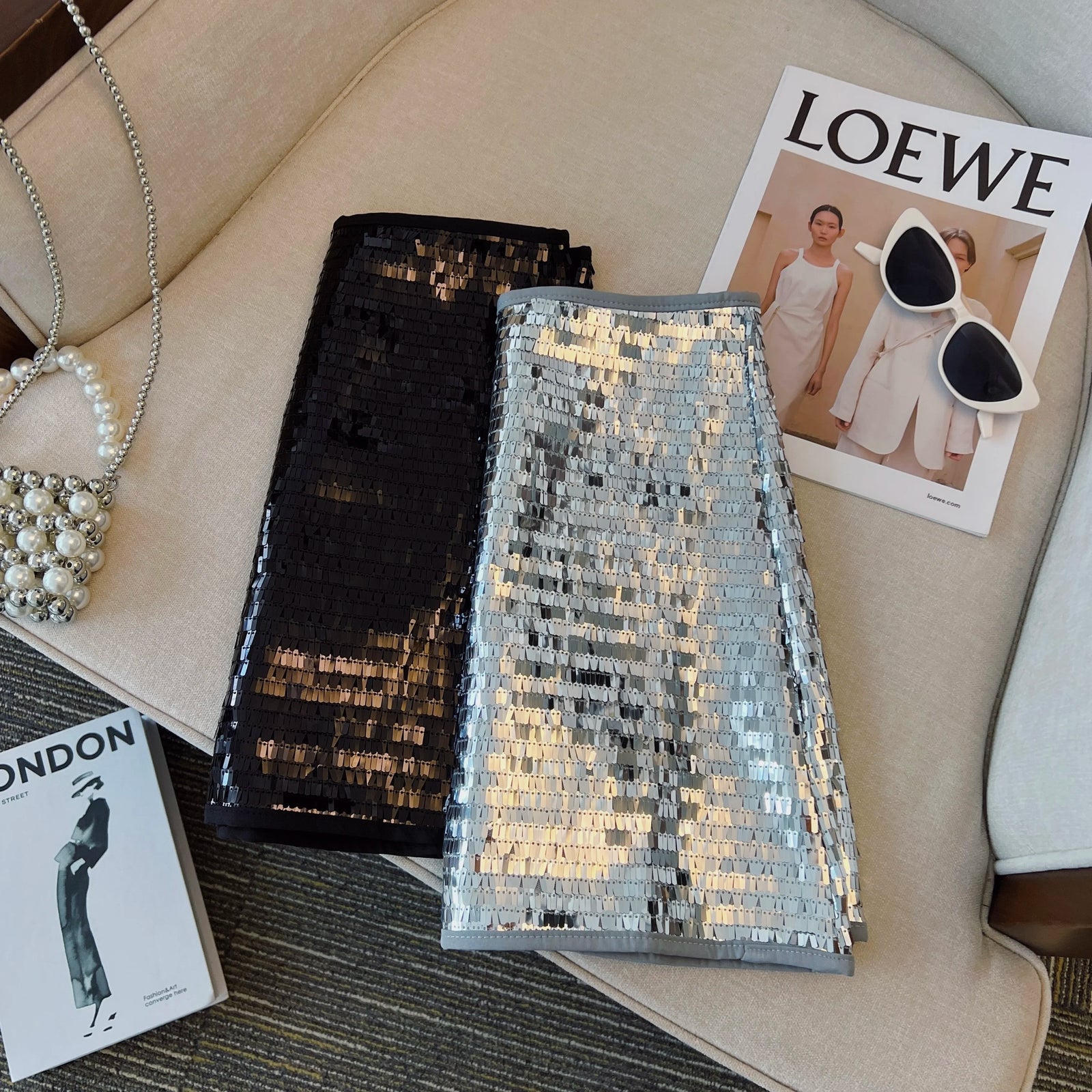 Autumn Winter Silver Elegant Shimmering Sequins Mini Skirt Women Black Sexy Club Party Wrap Hip Short Skirt Retro Popular Simple