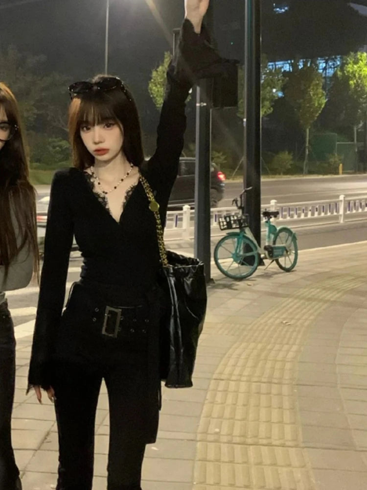 2025 Y2k Aesthetic Lace Patchwork Crop Top Streetwear Harajuku Women Vintage T-shirt  Streetwear V Neck Bottoming Grunge Tees