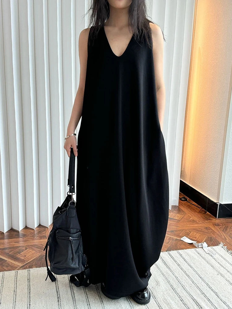Women Black Brief Irregular Shaped Pocket Long Elegant Dress New V-Neck Sleeveless Fashion Tide Spring Autumn 2025 1DH9419