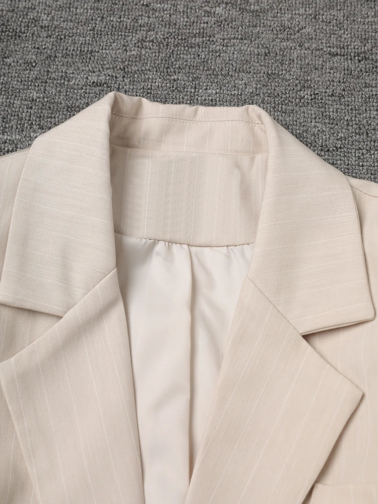 Women Apricot Striped Color-block Big Size Blazer New Lapel Long Sleeve Jacket Fashion Tide Spring Autumn 2025 30A2753