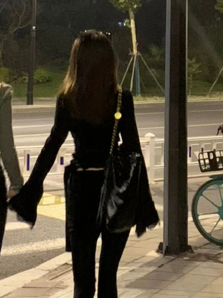 2025 Y2k Aesthetic Lace Patchwork Crop Top Streetwear Harajuku Women Vintage T-shirt  Streetwear V Neck Bottoming Grunge Tees