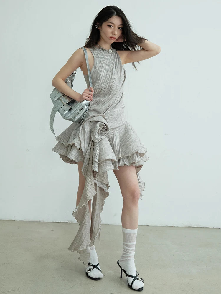 Women Gray Three-dimensional Flower Ruffles Mini Dress New Round Neck Sleeveless Fashion Tide Spring Summer 2025  1DJ0678