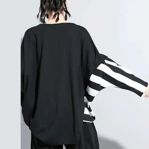 Load image into Gallery viewer, Women Black Striped Irregular Big Size Casual T-shirt New Round Neck Long Sleeve Fashion Tide Spring Autumn 2025 1DF5282
