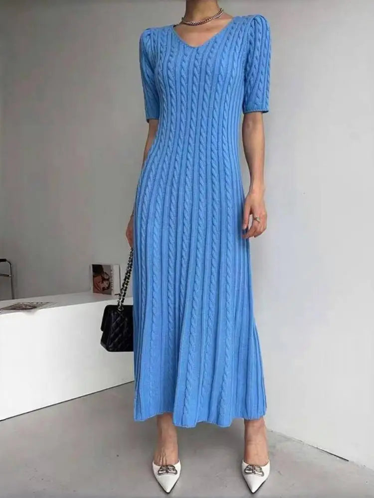 Summer Blue Pink Short Sleeve Twists Knitted Dress For Women White V Neck Slim Holiday Long Dress 2025 Simplicity Fashion Casual