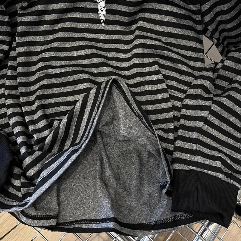 Women Streetwear Punk Stripe T-shirts Spring Y2k Aesthetic Crucifix Printing Casual Tops Oversize Vintage Grunge Trendy Tees