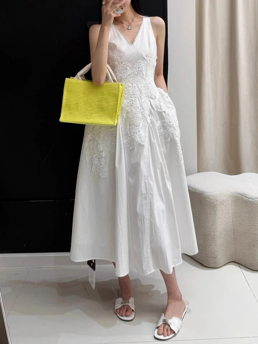 Solid Spliced Appliques Elegant Dresses for Women V Neck Sleeveless Patchwork Folds Long Dress Female Clothing New