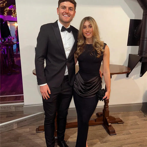 Load image into Gallery viewer, Sleeveless Ruched Sexy Maxi Dress For Women Gown Fashion Black O Neck High Waist Bodycon Club Party Long Dress Vestido
