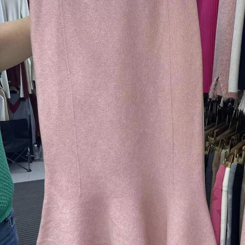 Load image into Gallery viewer, Vintage French Women&#39;s Solid Elegant Party Knitted Long Skirt Autumn Winter High Waist Vacation A-line Fishtail Skirt 2024 Trend
