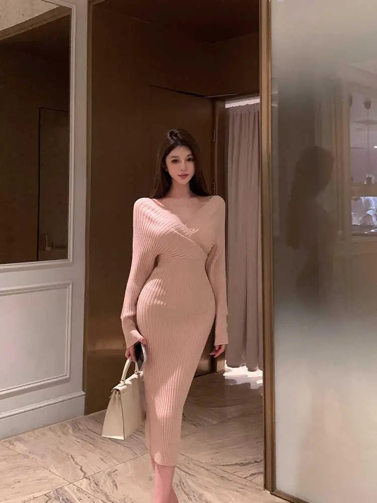 Korean Fashion Women's Pink V-neck Slim Knitted Long Sleeve Dress Spring High Waist Festival Wrapping Hip Dress Simplicity Trend